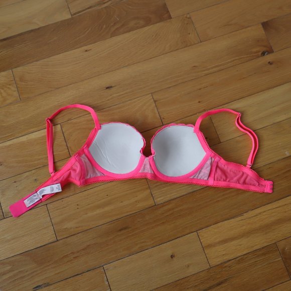 Victoria's Secret Pink Padded Bra, Size 32C - Picture 8 of 9